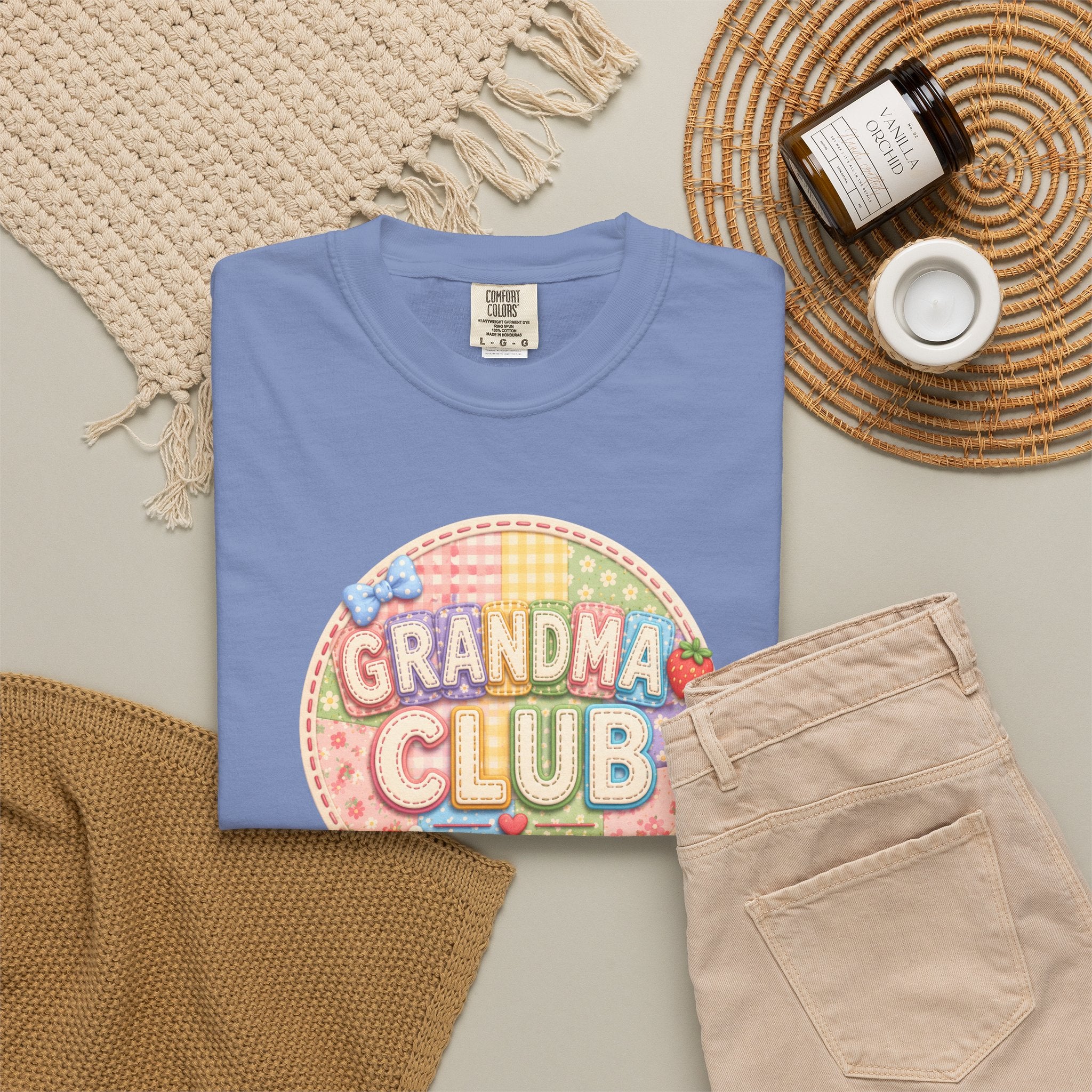 Grandma Club T-Shirt — Cute Retro Floral Badge Tee for Grandmothers