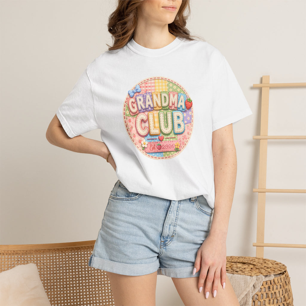 Grandma Club T-Shirt — Cute Retro Floral Badge Tee for Grandmothers