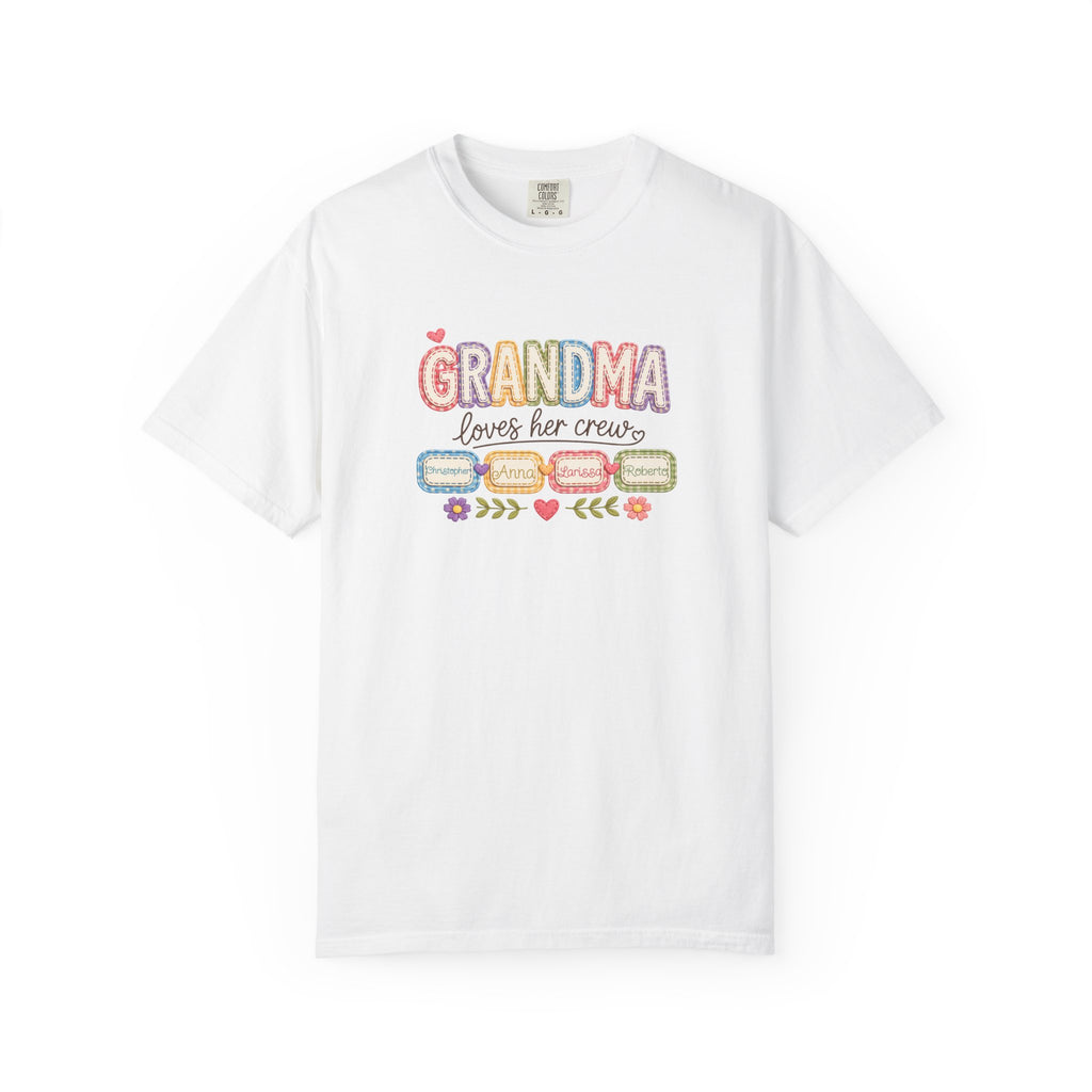 Grandma Loves Her Crew T-Shirt – Cute Pastel Grandma Family Tee