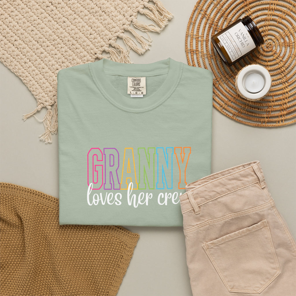Grandma Loves Her Crew T‑Shirt — Pastel Family Grandma Tee