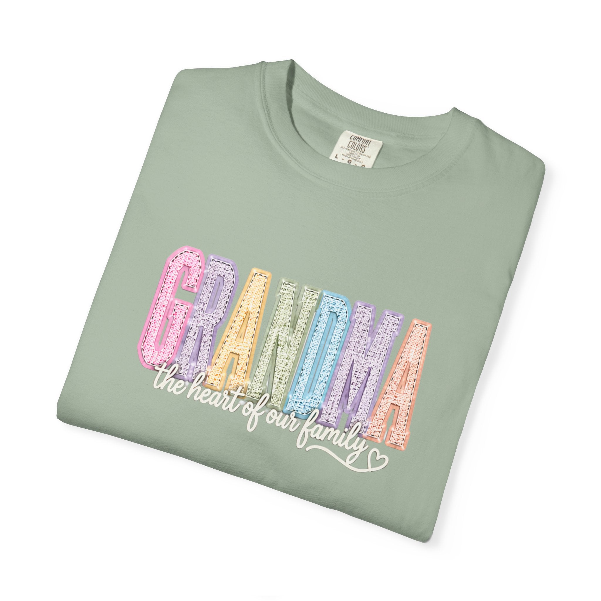 Grandma Floral Graphic T-Shirt — "Grandma, the heart of our family" Gift Tee
