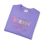 Becoming a Granny T-Shirt – Cute Grandma Shirt with "Becoming a Granny means my heart grows bigger with every little giggle" Design