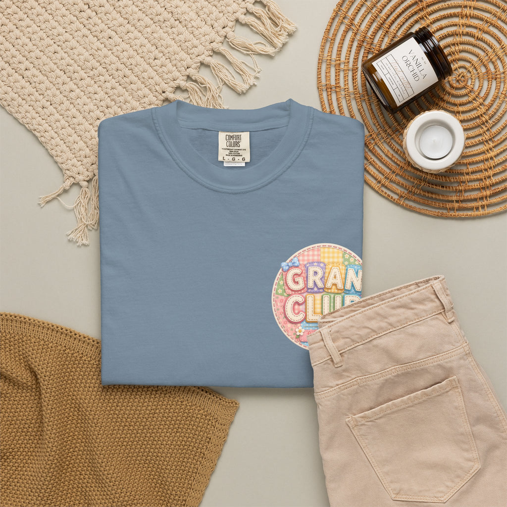 T-Shirt — "Gran Club" Retro Floral Badge Tee