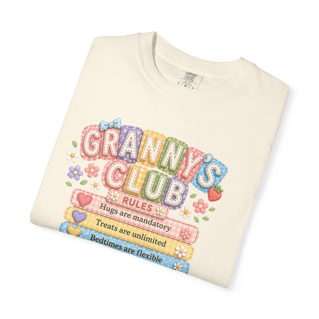 Granny's Club T‑Shirt – Cute Pastel 'Granny's Club' Rules Graphic Tee for Grandmothers