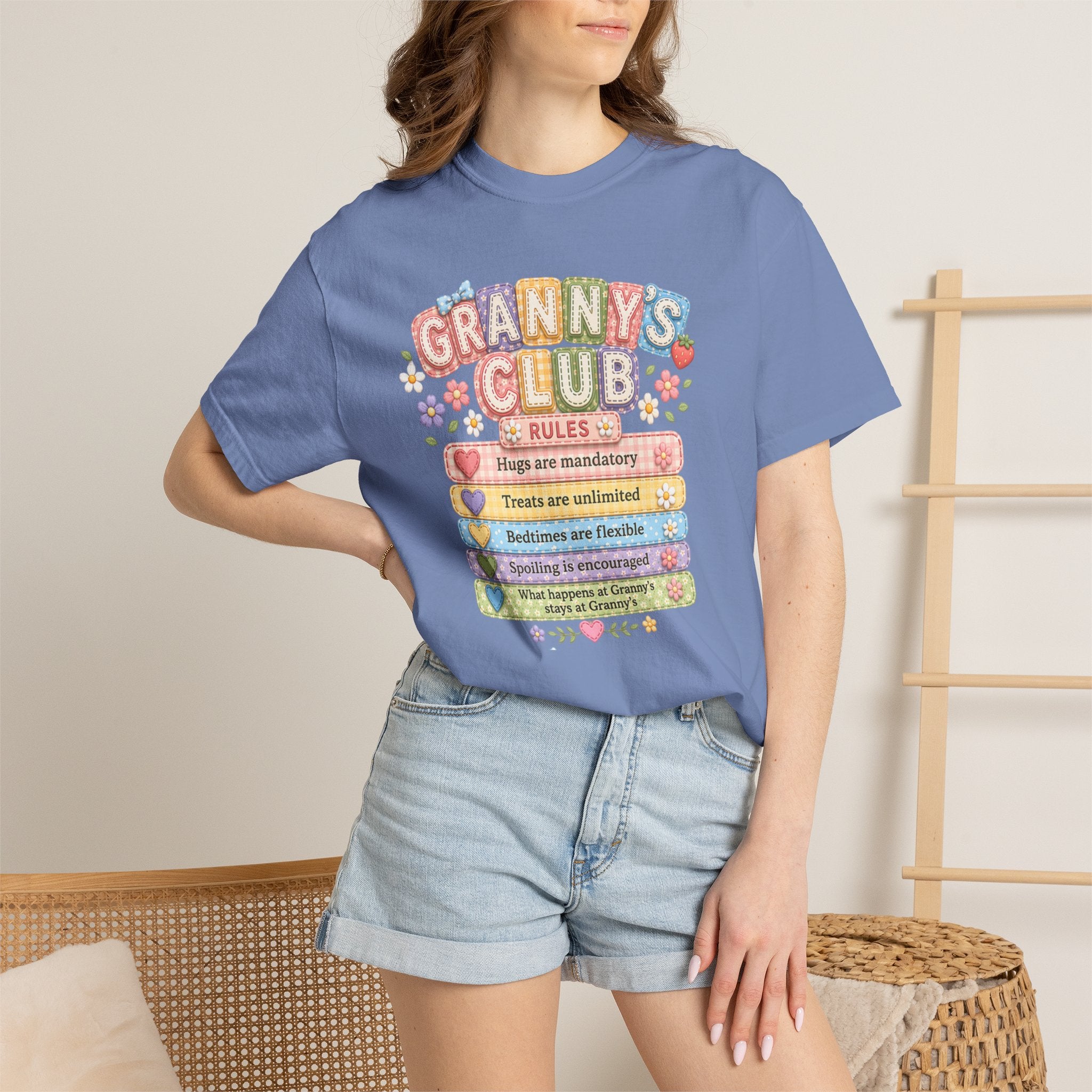 Granny's Club T‑Shirt – Cute Pastel 'Granny's Club' Rules Graphic Tee for Grandmothers