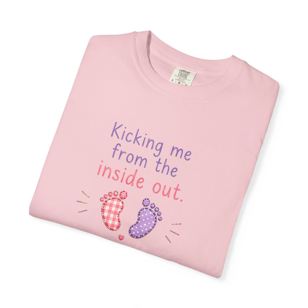 Pregnancy T-Shirt "Kicking Me From the Inside Out" — Cute Baby Footprint Maternity Tee