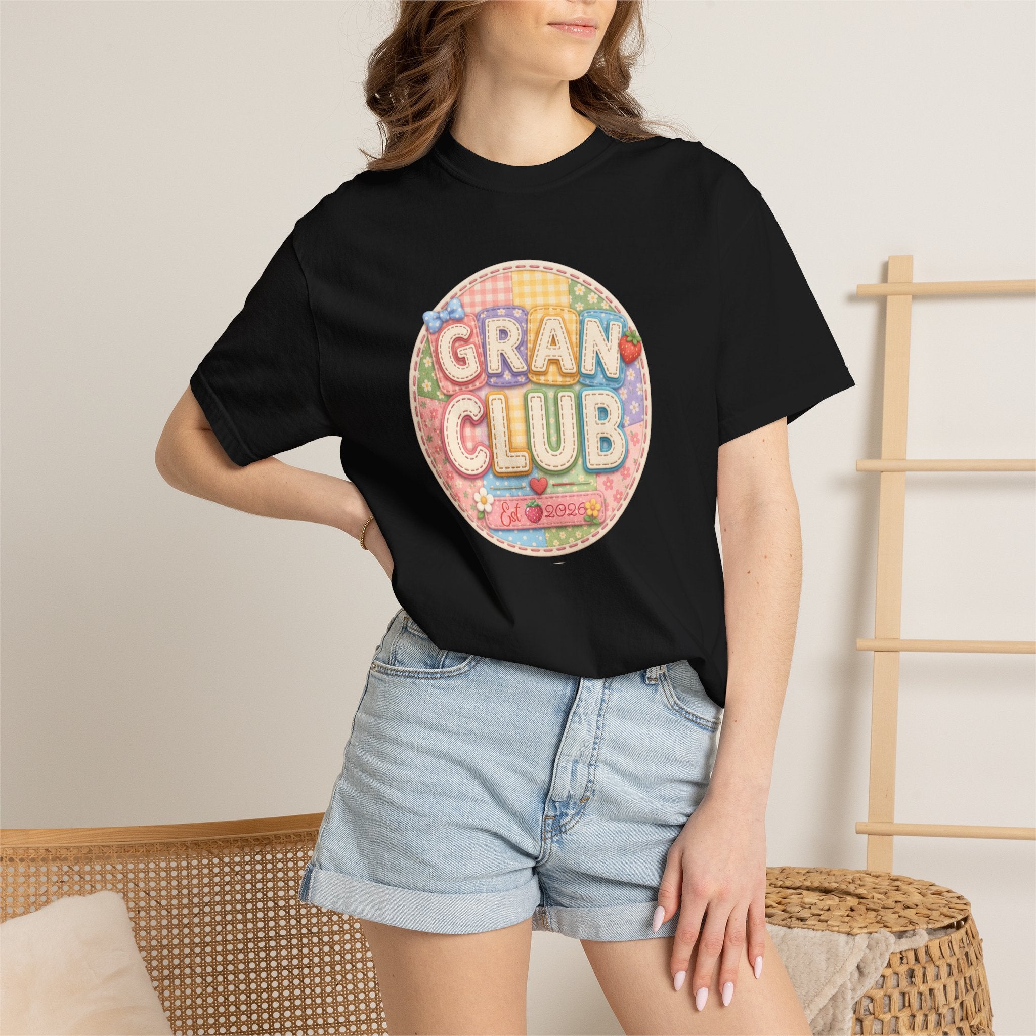 Gran Club Graphic T-Shirt — Retro Pastel Circle Design