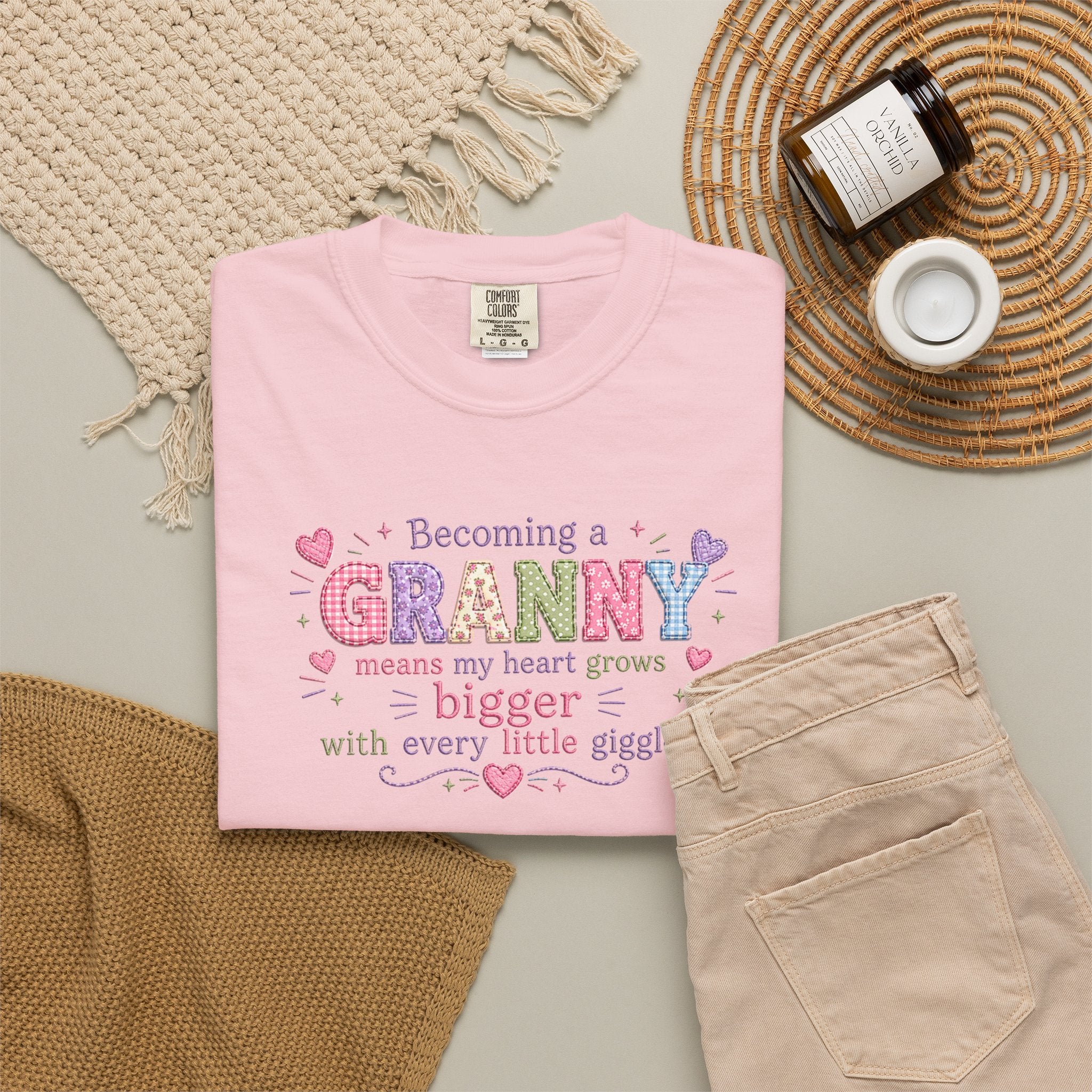 Becoming a Granny T-Shirt – Cute Grandma Shirt with "Becoming a Granny means my heart grows bigger with every little giggle" Design