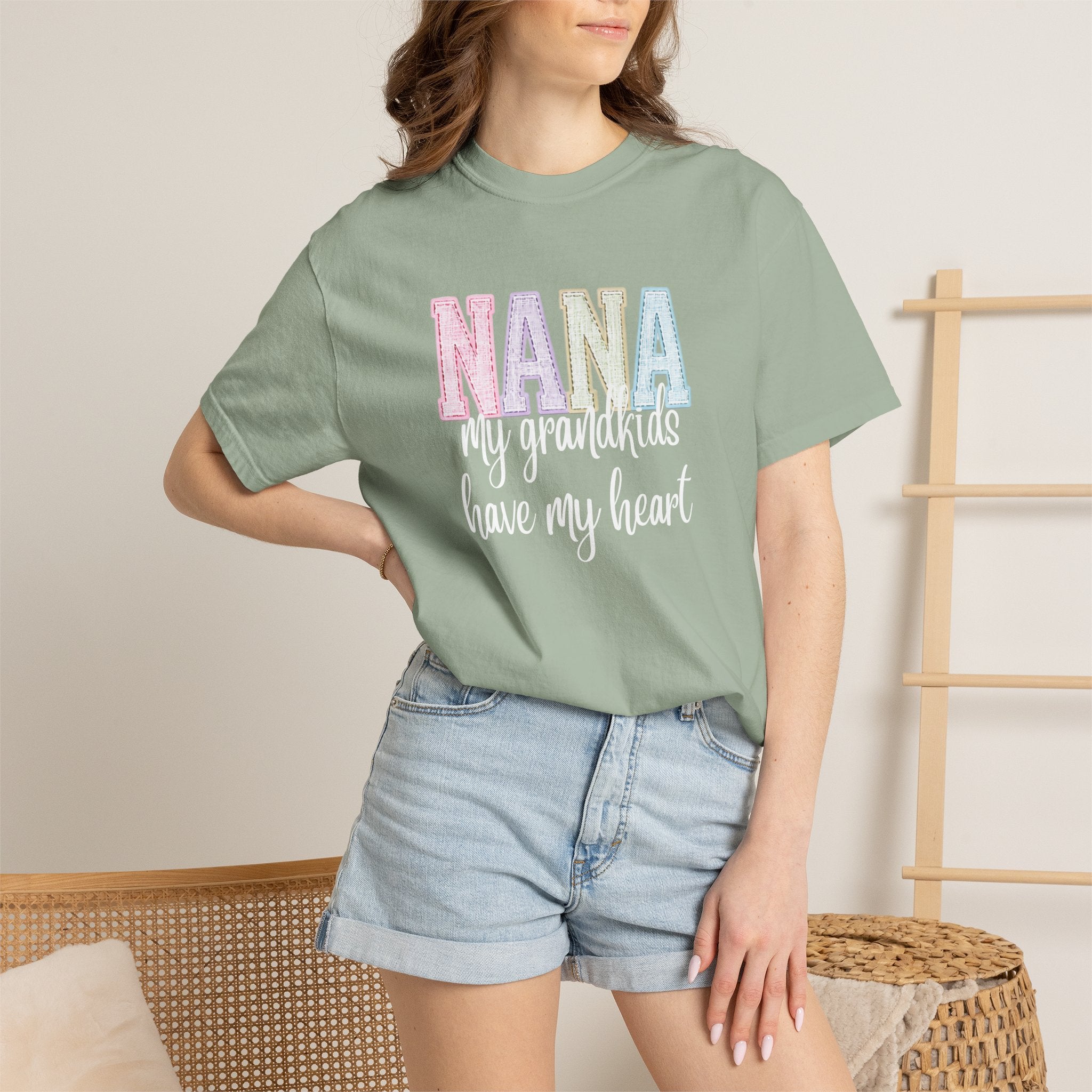 Nana 'My Grandkids Have My Heart' T-Shirt — Grandma Gift Tee