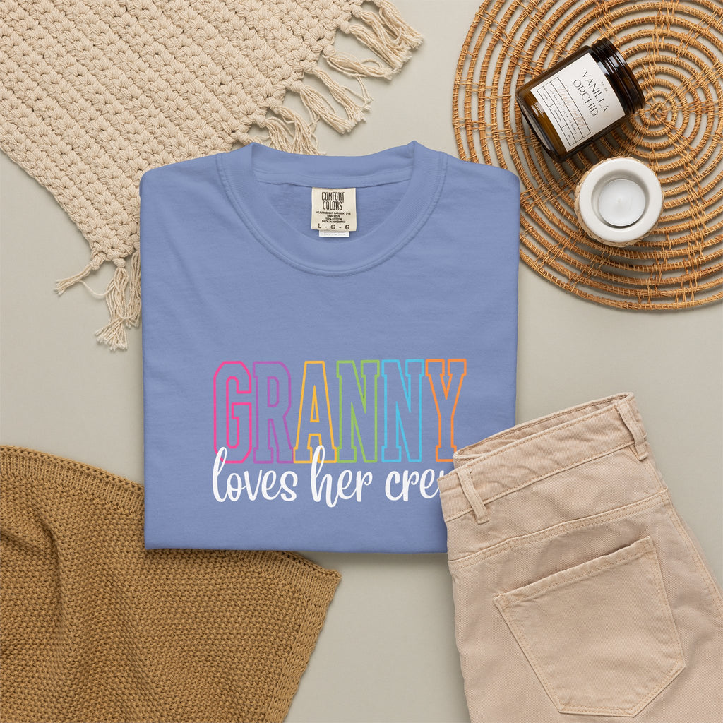 Grandma Loves Her Crew T‑Shirt — Pastel Family Grandma Tee