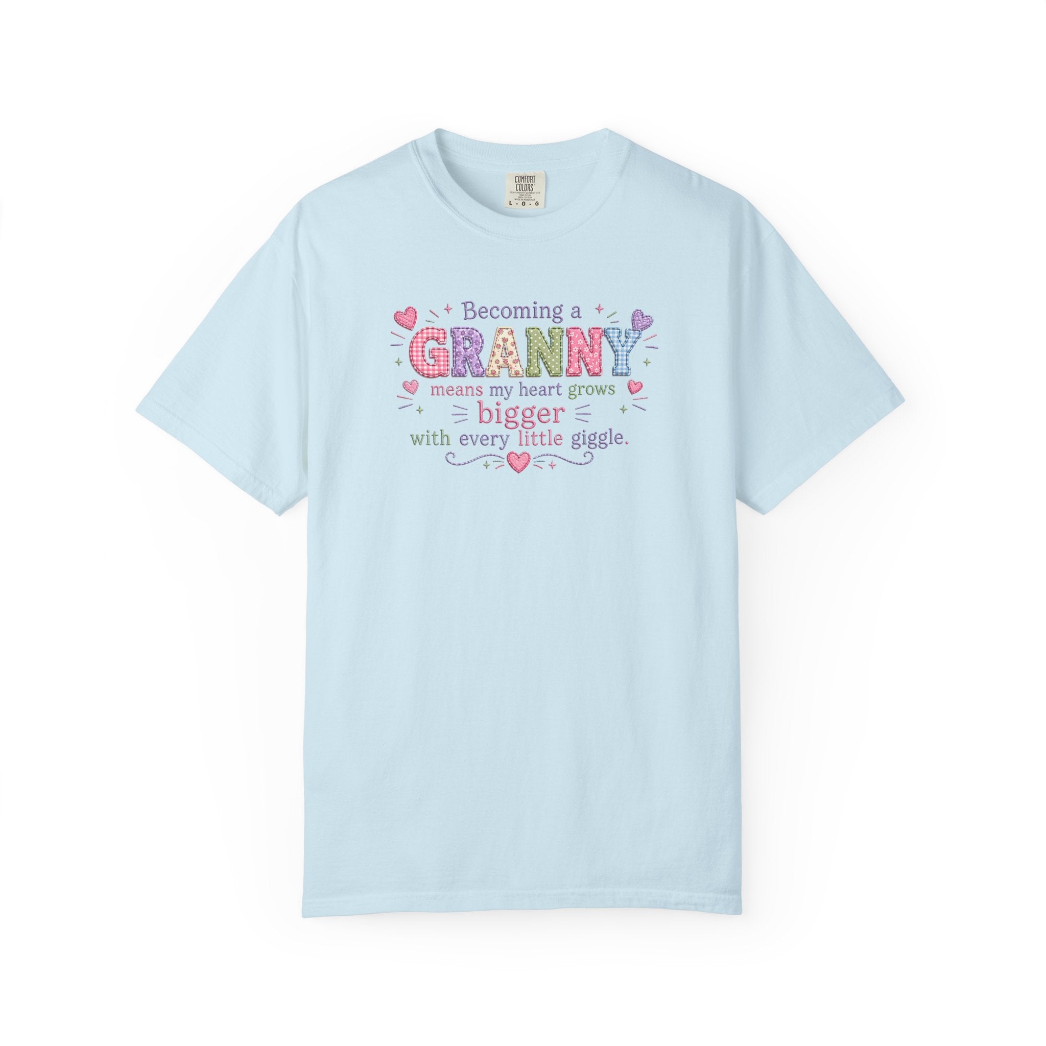 Becoming a Granny T-Shirt – Cute Grandma Shirt with "Becoming a Granny means my heart grows bigger with every little giggle" Design