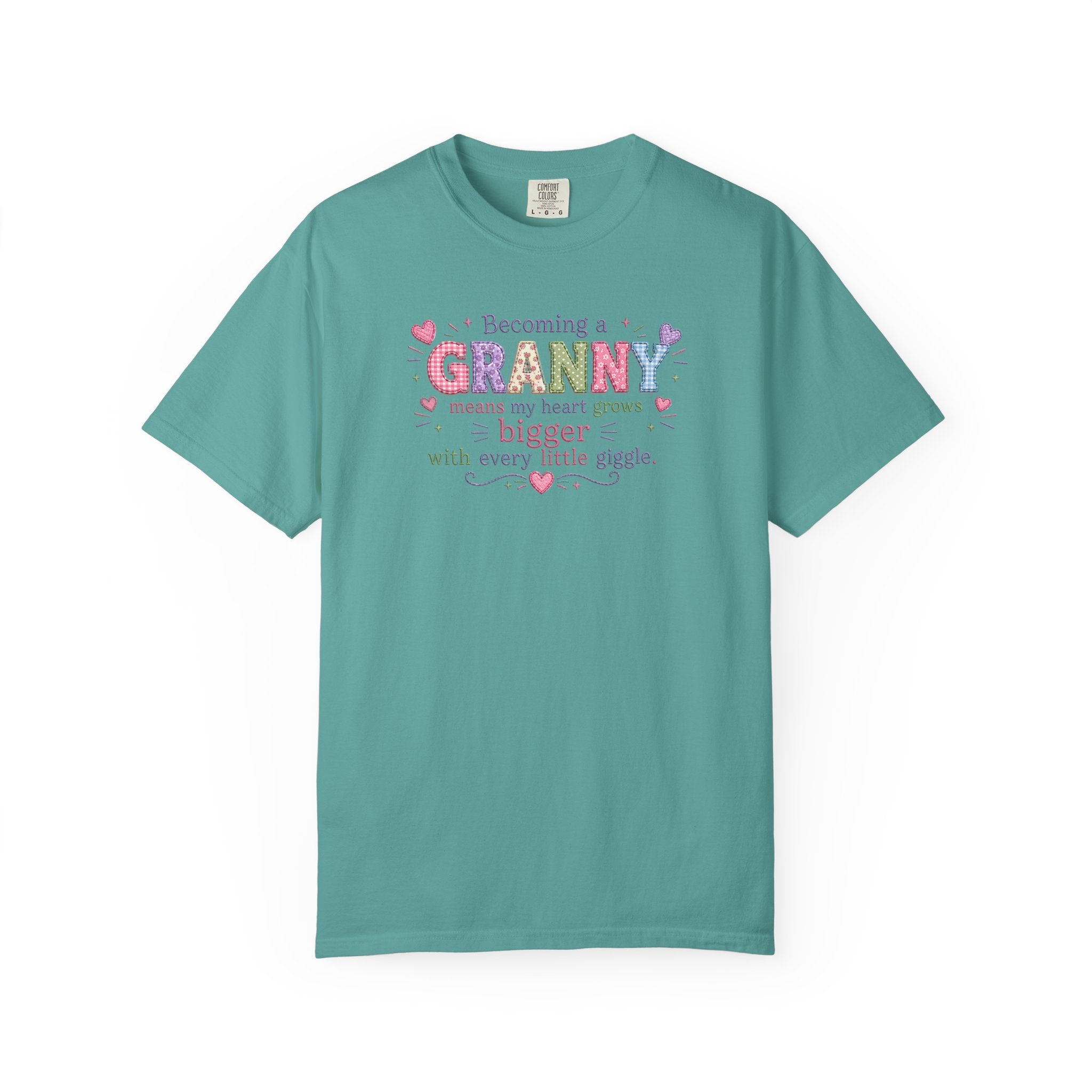 Becoming a Granny T-Shirt – Cute Grandma Shirt with "Becoming a Granny means my heart grows bigger with every little giggle" Design