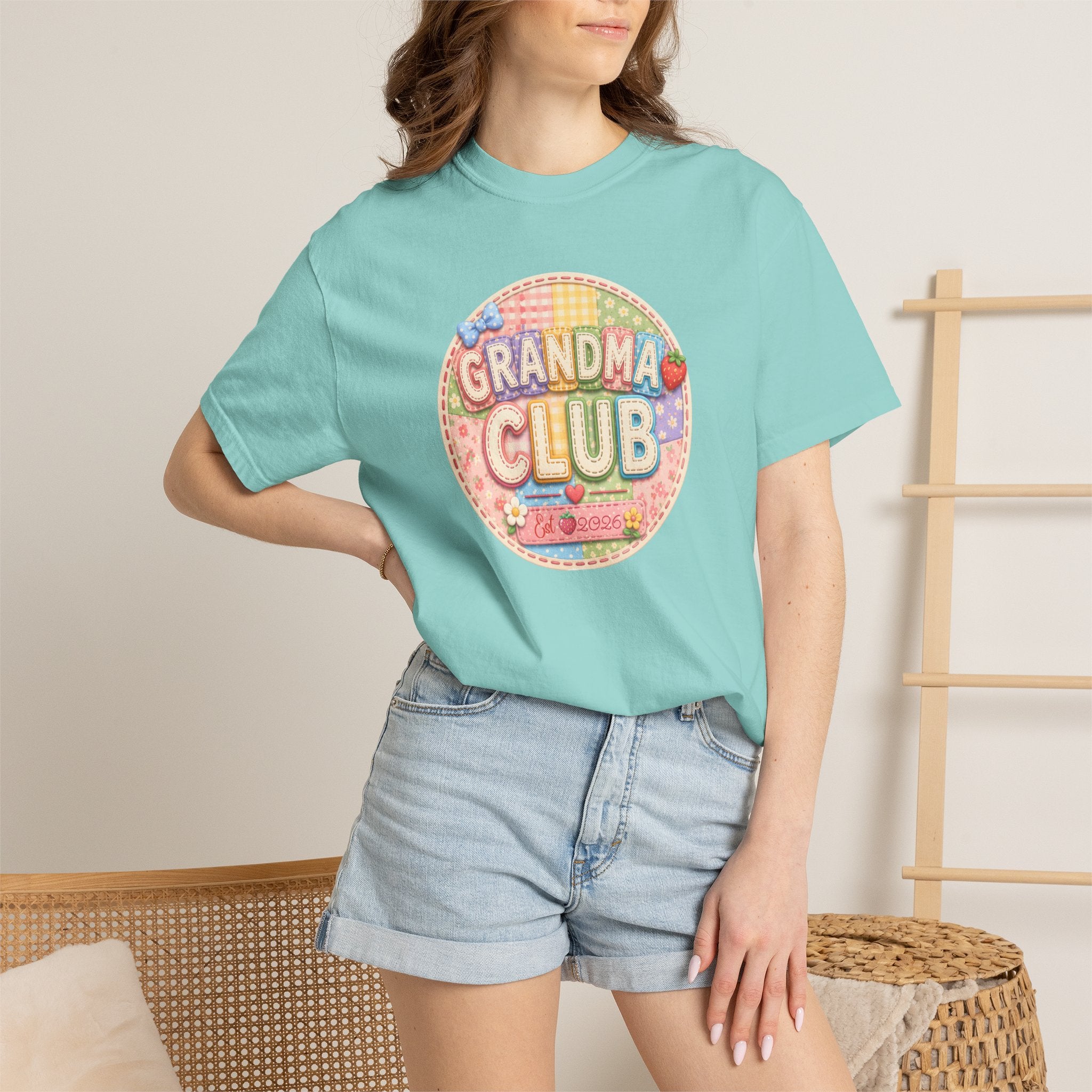 Grandma Club T-Shirt — Cute Retro Floral Badge Tee for Grandmothers