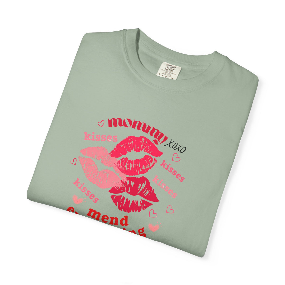 MOMMY — Mend Everything Kiss Print T-Shirt