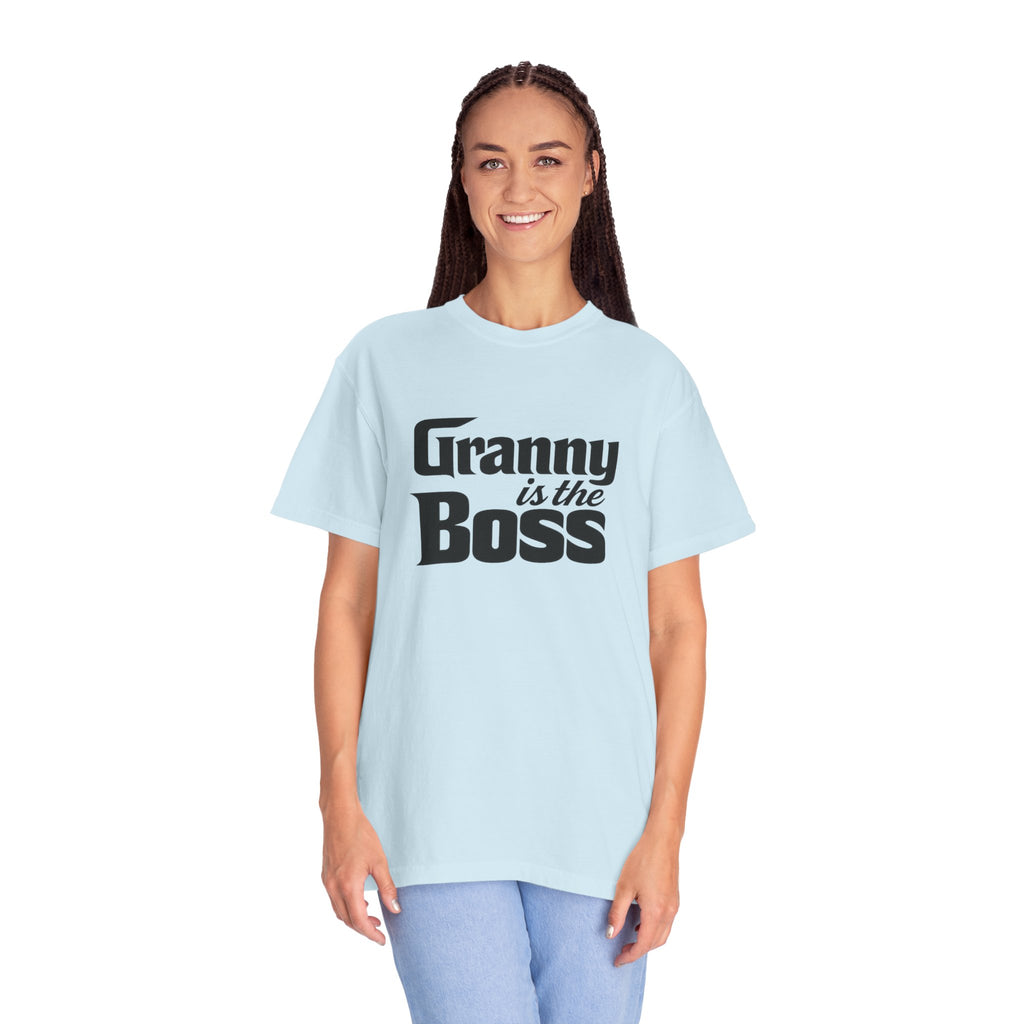 Granny Is the Boss T-Shirt – Funny Grandma Gift, Mother’s Day & Birthday Tee