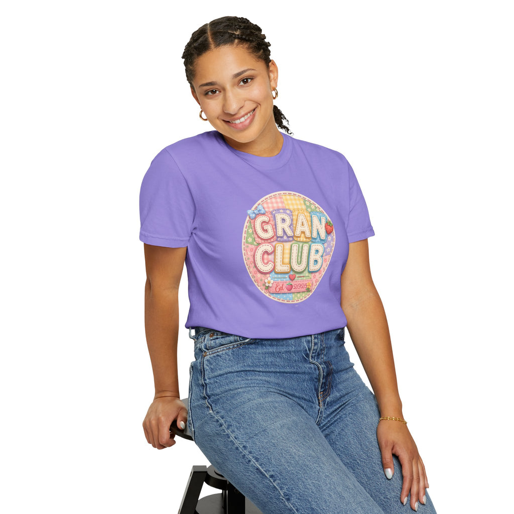 Gran Club Graphic T-Shirt — Retro Pastel Circle Design