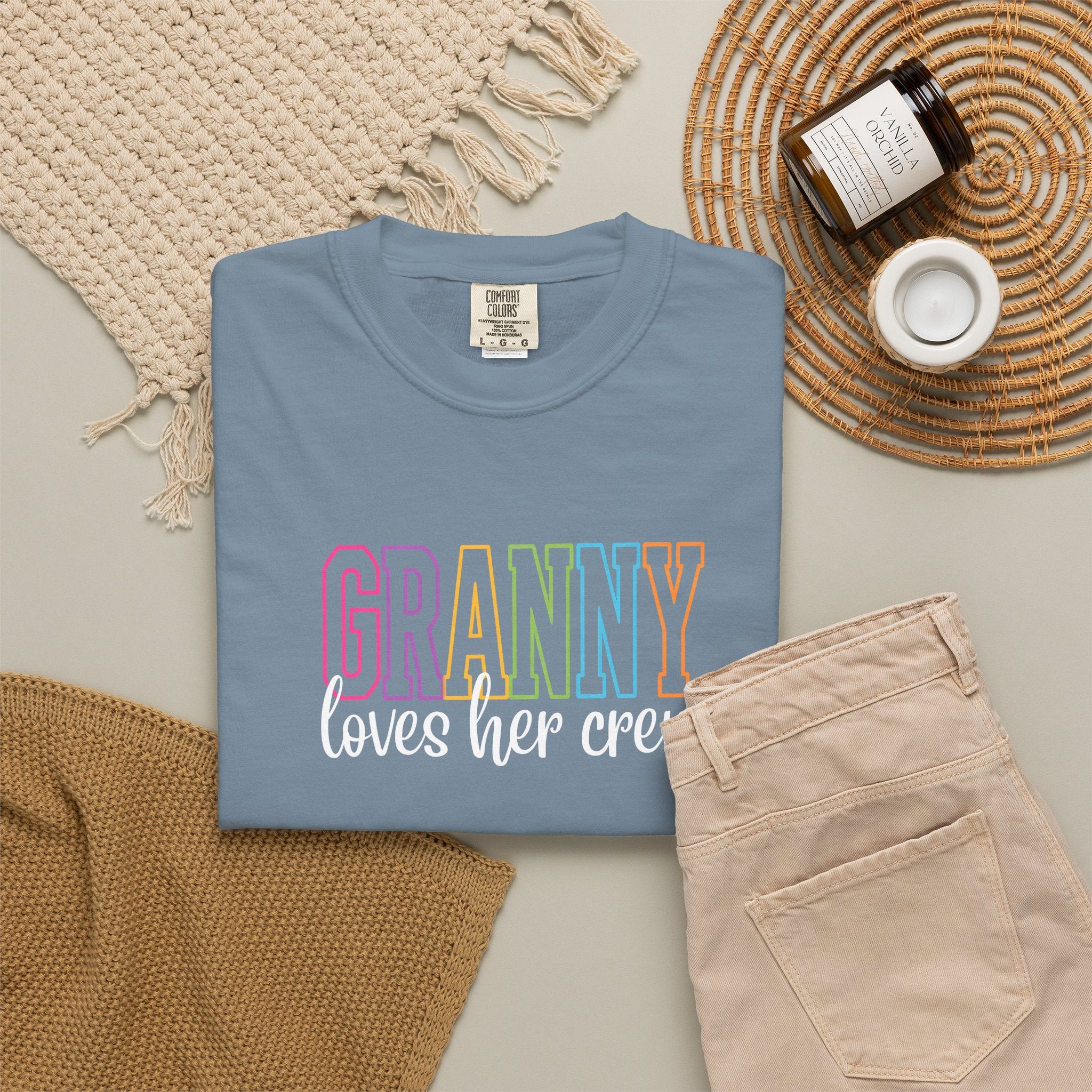 Grandma Loves Her Crew T‑Shirt — Pastel Family Grandma Tee