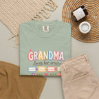 Grandma Loves Her Crew T-Shirt – Cute Pastel Grandma Family Tee