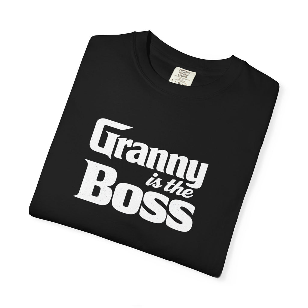 Granny Is the Boss T-Shirt – Funny Grandma Gift, Mother’s Day & Birthday Tee