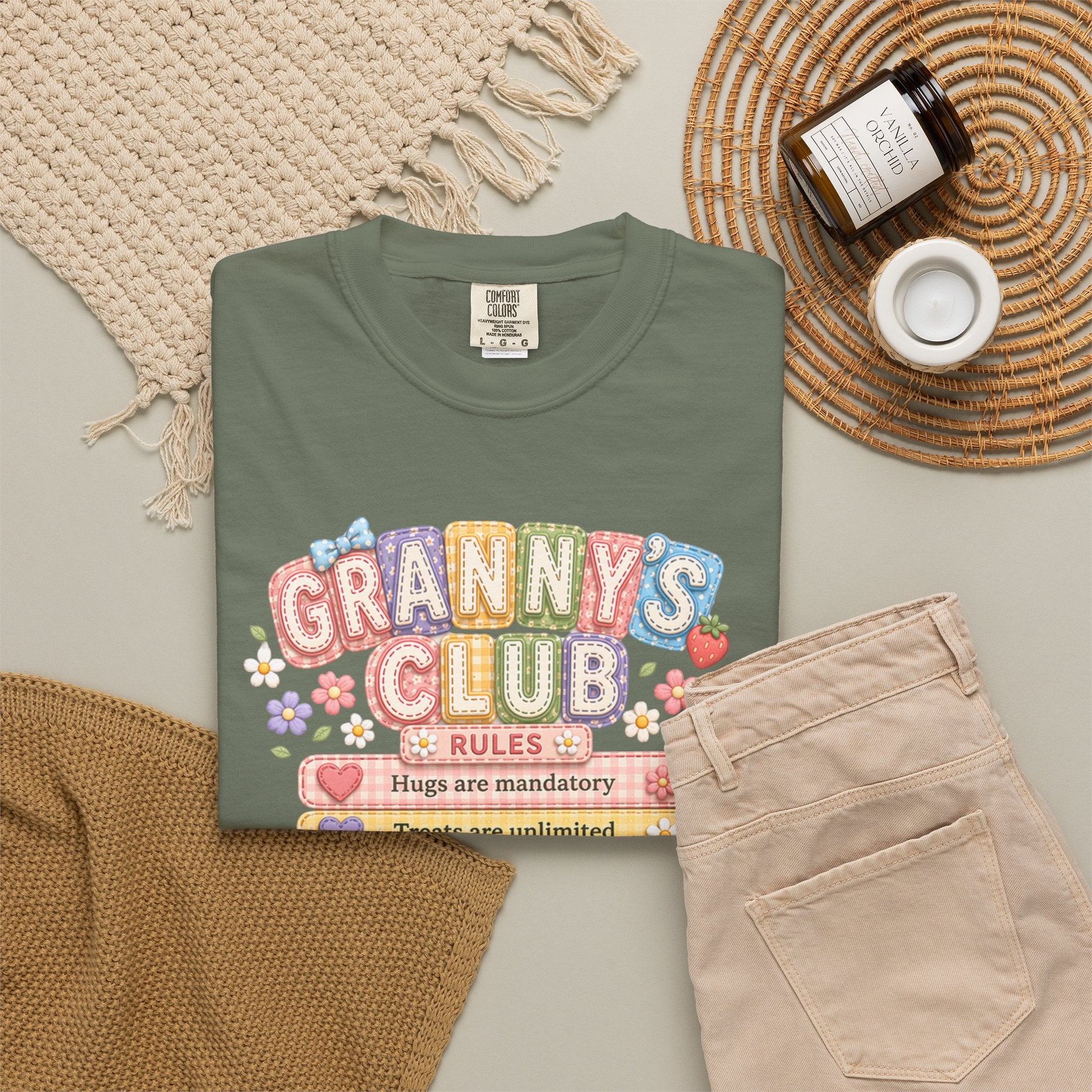 Granny's Club T‑Shirt – Cute Pastel 'Granny's Club' Rules Graphic Tee for Grandmothers