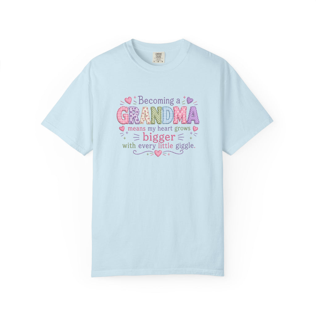 Grandma T-Shirt - "Becoming a Grandma Means My Heart Grows Bigger" - Cute Pastel New Grandma Gift