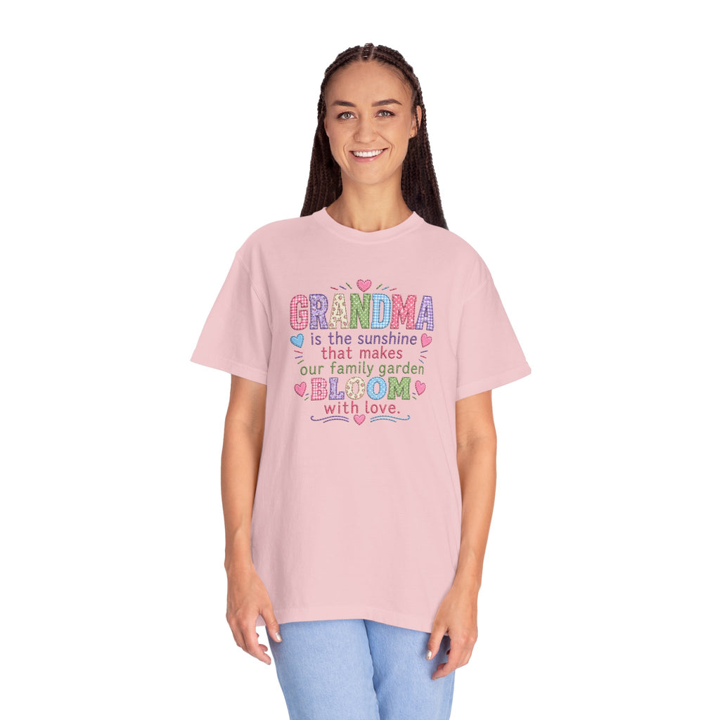 Grandma Is the Sunshine That Makes Our Family Garden Bloom T-Shirt