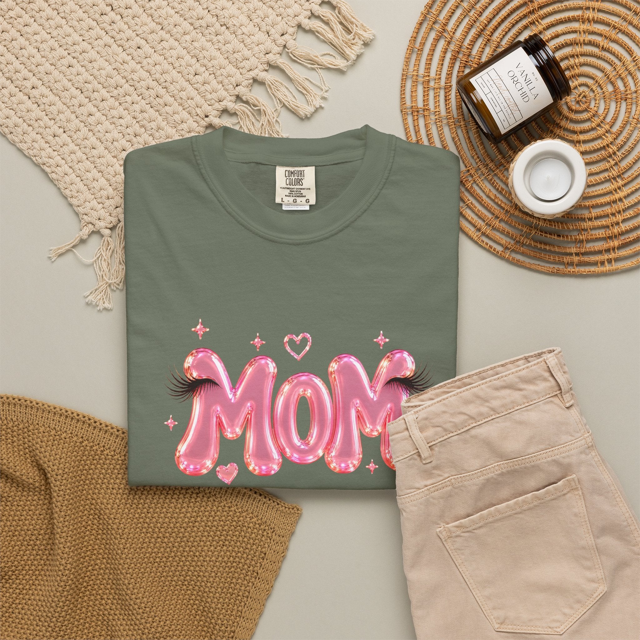MOM Pink Balloon Eyelashes T-Shirt