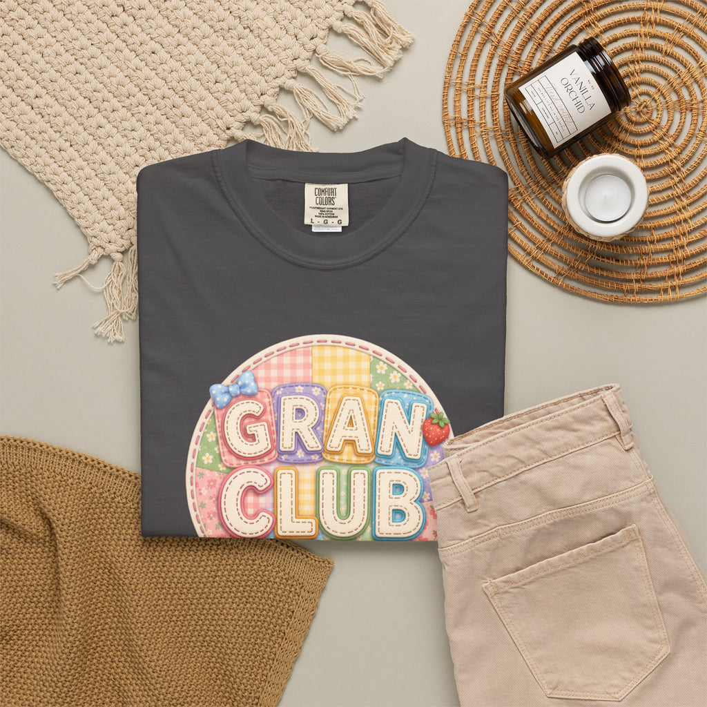 Gran Club Graphic T-Shirt — Retro Pastel Circle Design