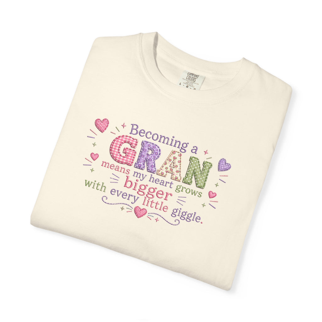 Heartfelt Gran T-Shirt - Becoming a Gran Means My Heart Grows Bigger