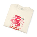 MUM — Mend Everything Kiss Print T-Shirt