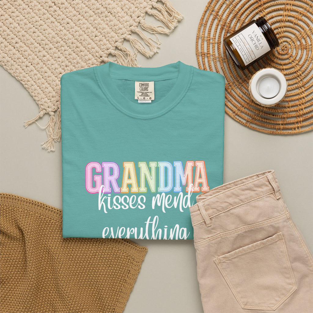 GRANDMA Kisses Mend Everything