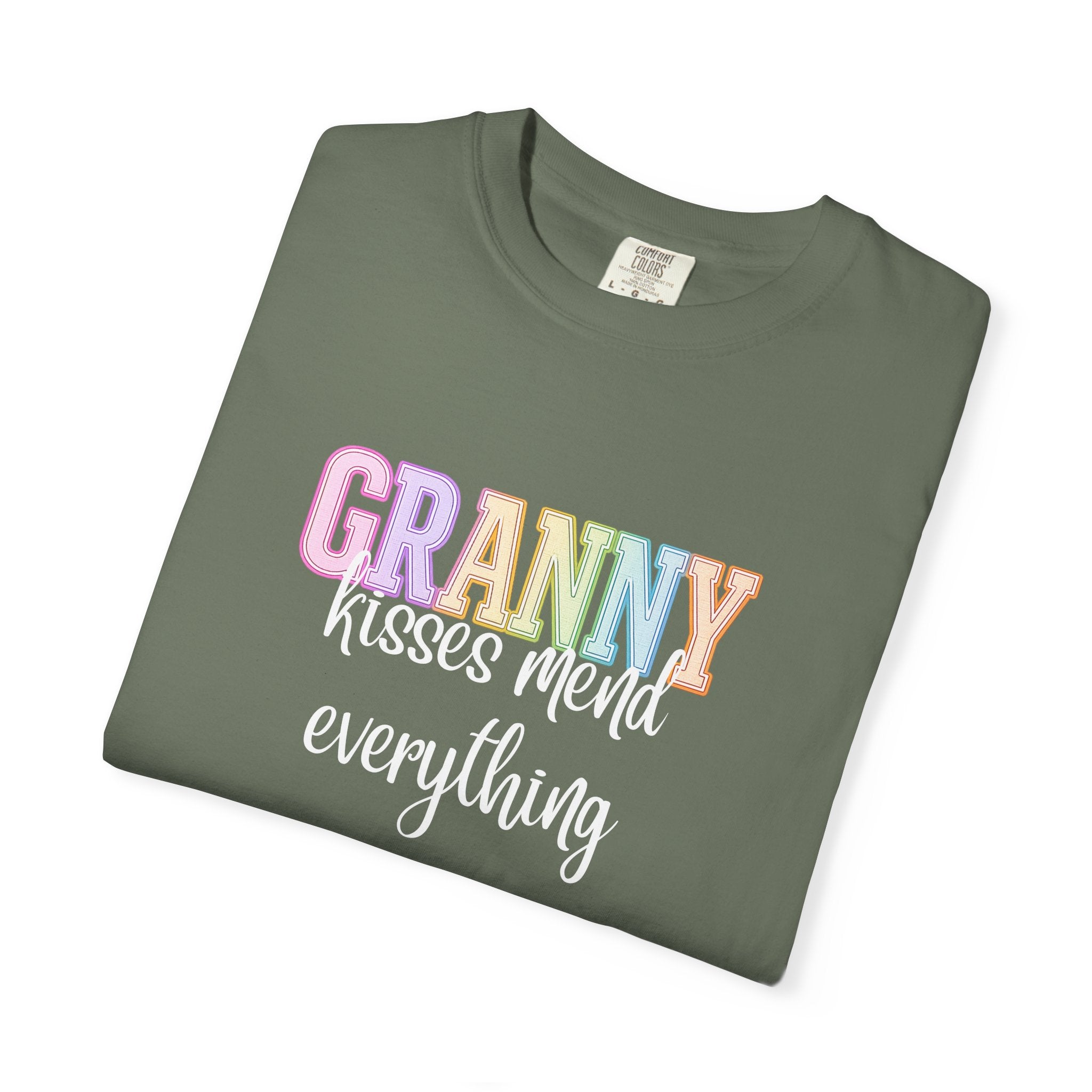 GRANNY Kisses Mend Everything Tee