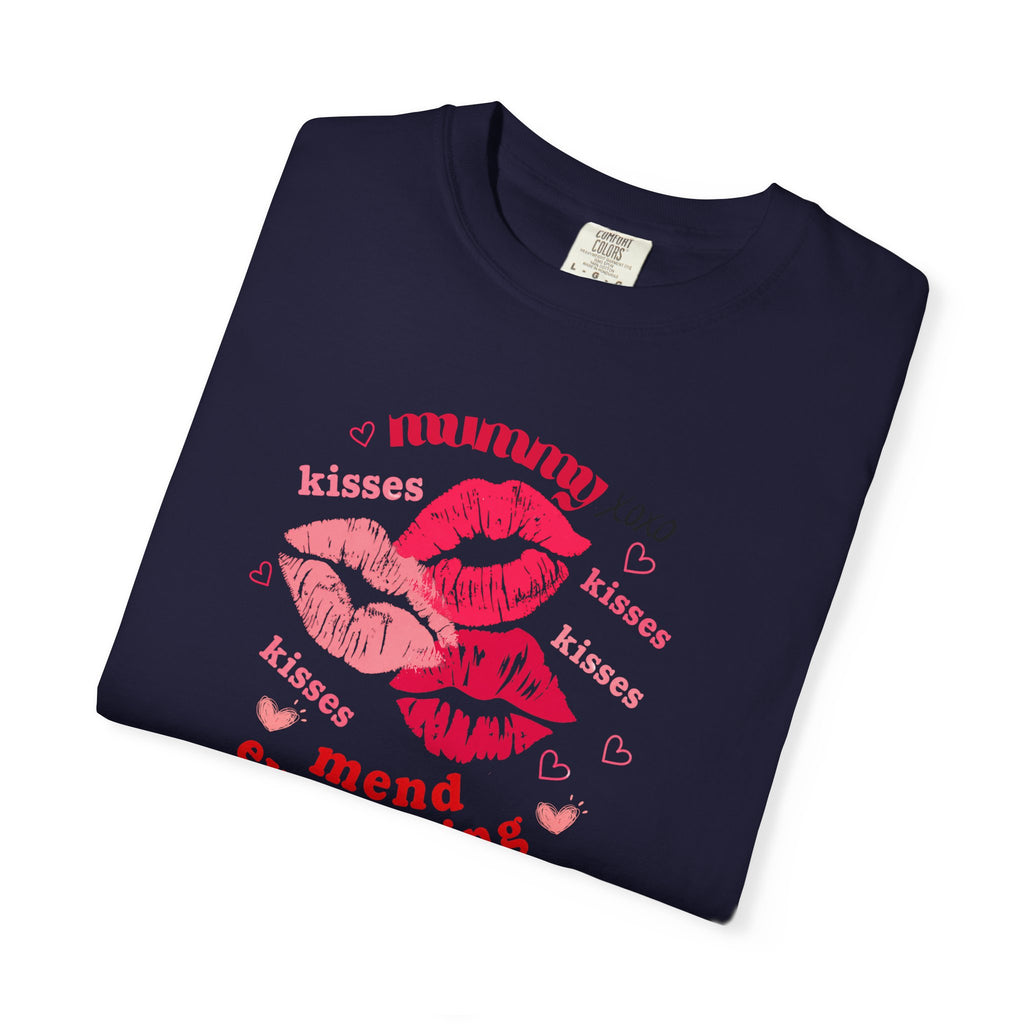 MUMMY — Mend Everything Kiss Print T-Shirt