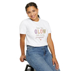 Does This Glow Make Me Look Pregnant? Graphic T-Shirt — Cute Pregnancy Announcement Tee