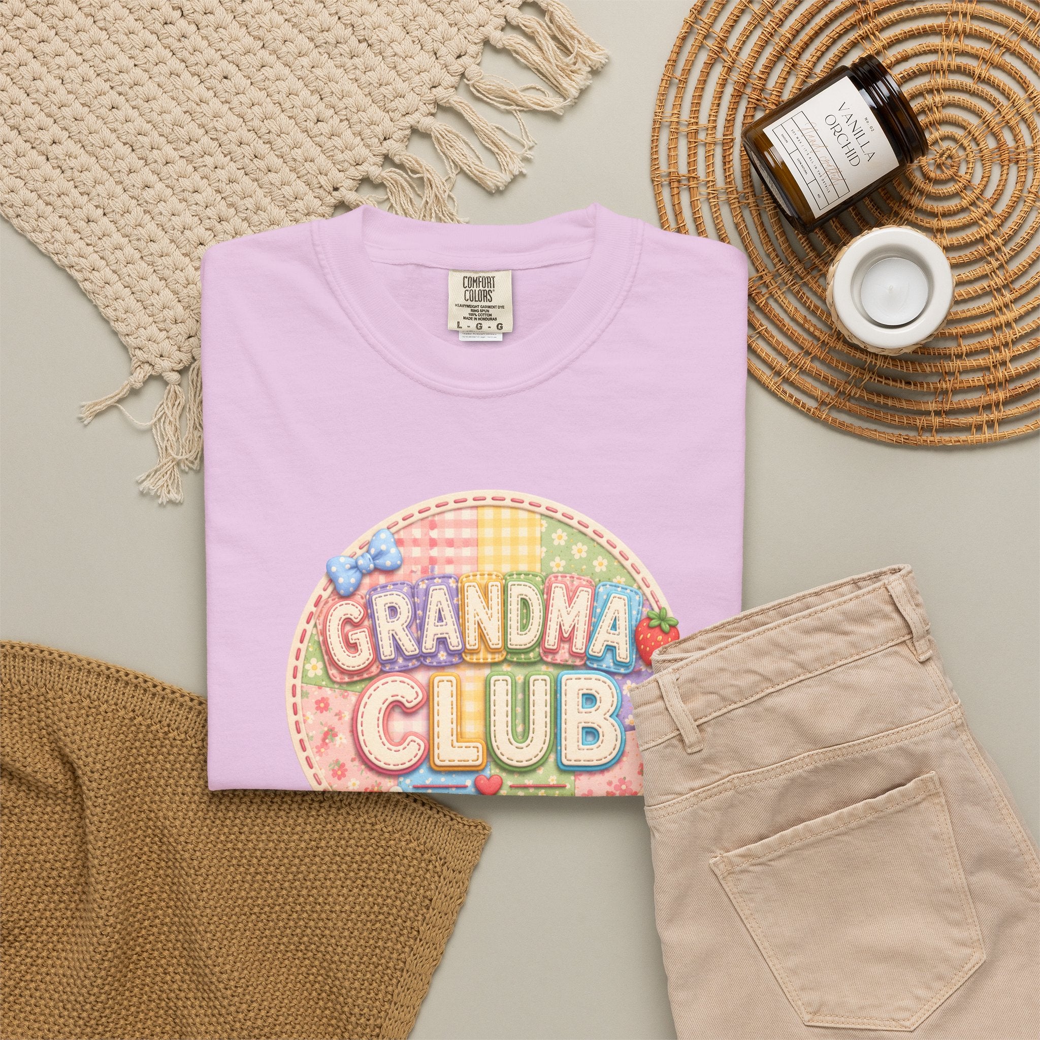 Grandma Club T-Shirt — Cute Retro Floral Badge Tee for Grandmothers