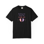 Pregnancy T-Shirt "Kicking Me From the Inside Out" — Cute Baby Footprint Maternity Tee