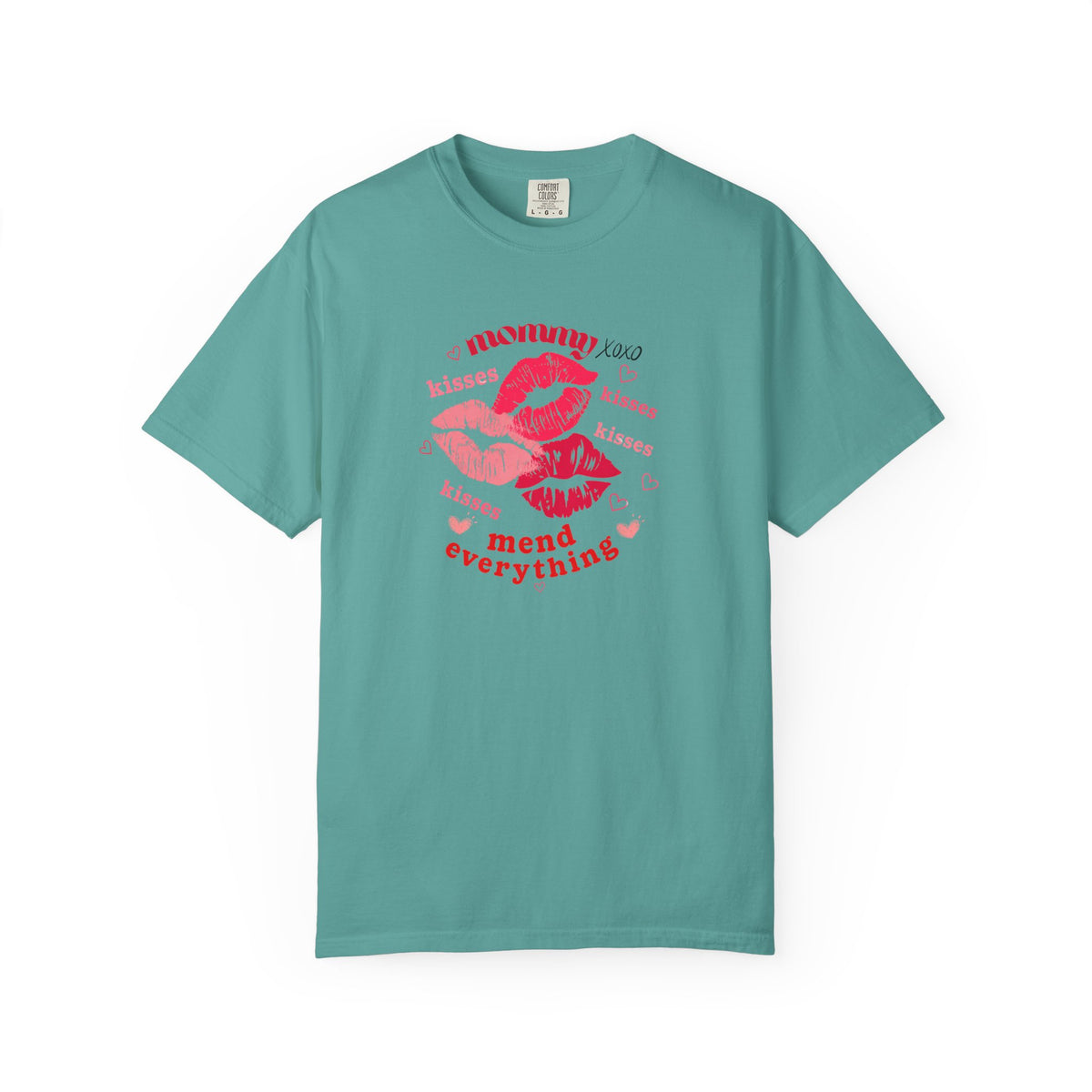 MOMMY — Mend Everything Kiss Print T-Shirt