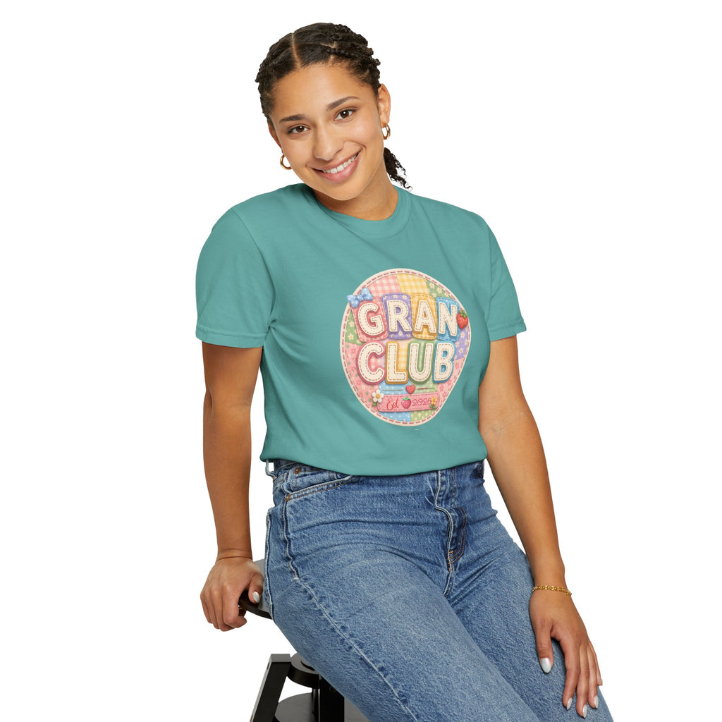 Gran Club Graphic T-Shirt — Retro Pastel Circle Design