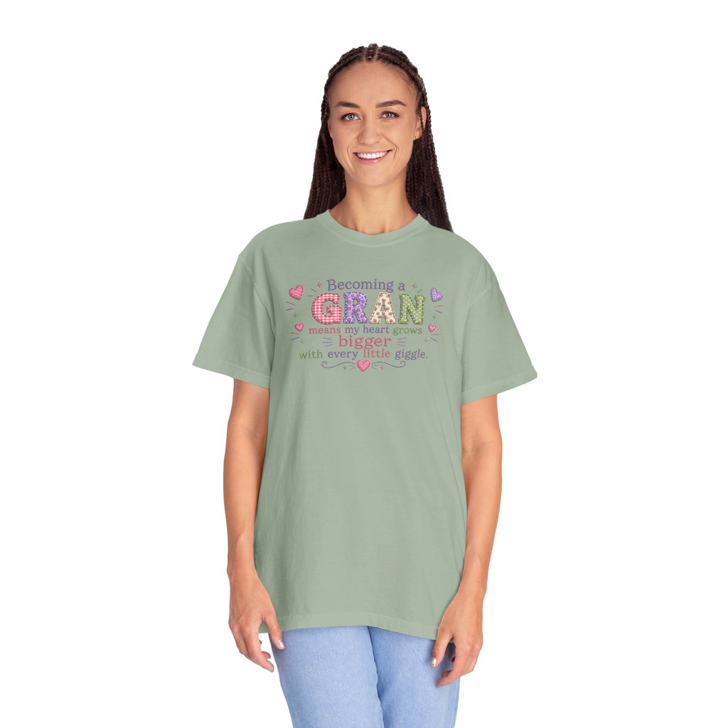 Heartfelt Gran T-Shirt - Becoming a Gran Means My Heart Grows Bigger
