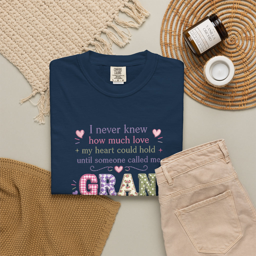 Gran Mom T-Shirt — "I never knew how much love my heart could hold until someone called me Gran" — Cute Floral Grandma Gift