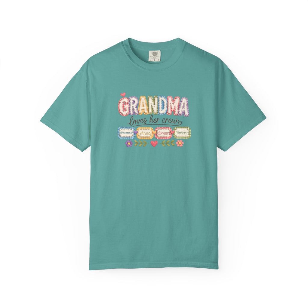 Grandma Loves Her Crew T-Shirt – Cute Pastel Grandma Family Tee