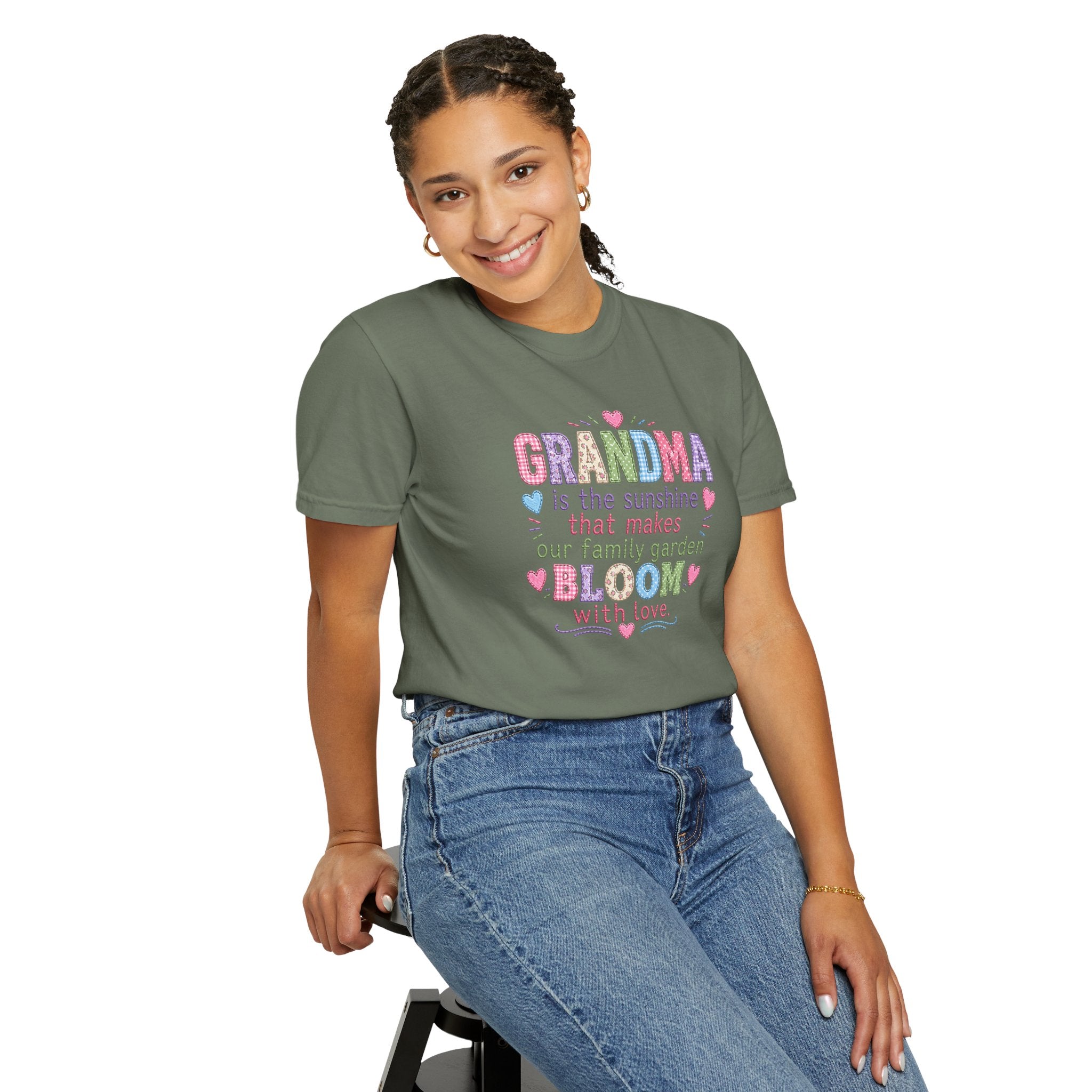 Grandma Is the Sunshine That Makes Our Family Garden Bloom T-Shirt