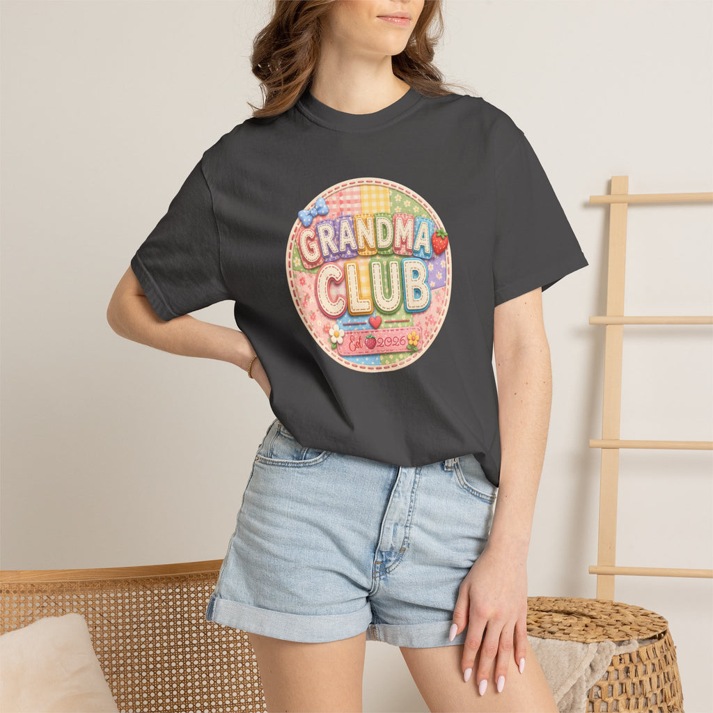 Grandma Club T-Shirt — Cute Retro Floral Badge Tee for Grandmothers