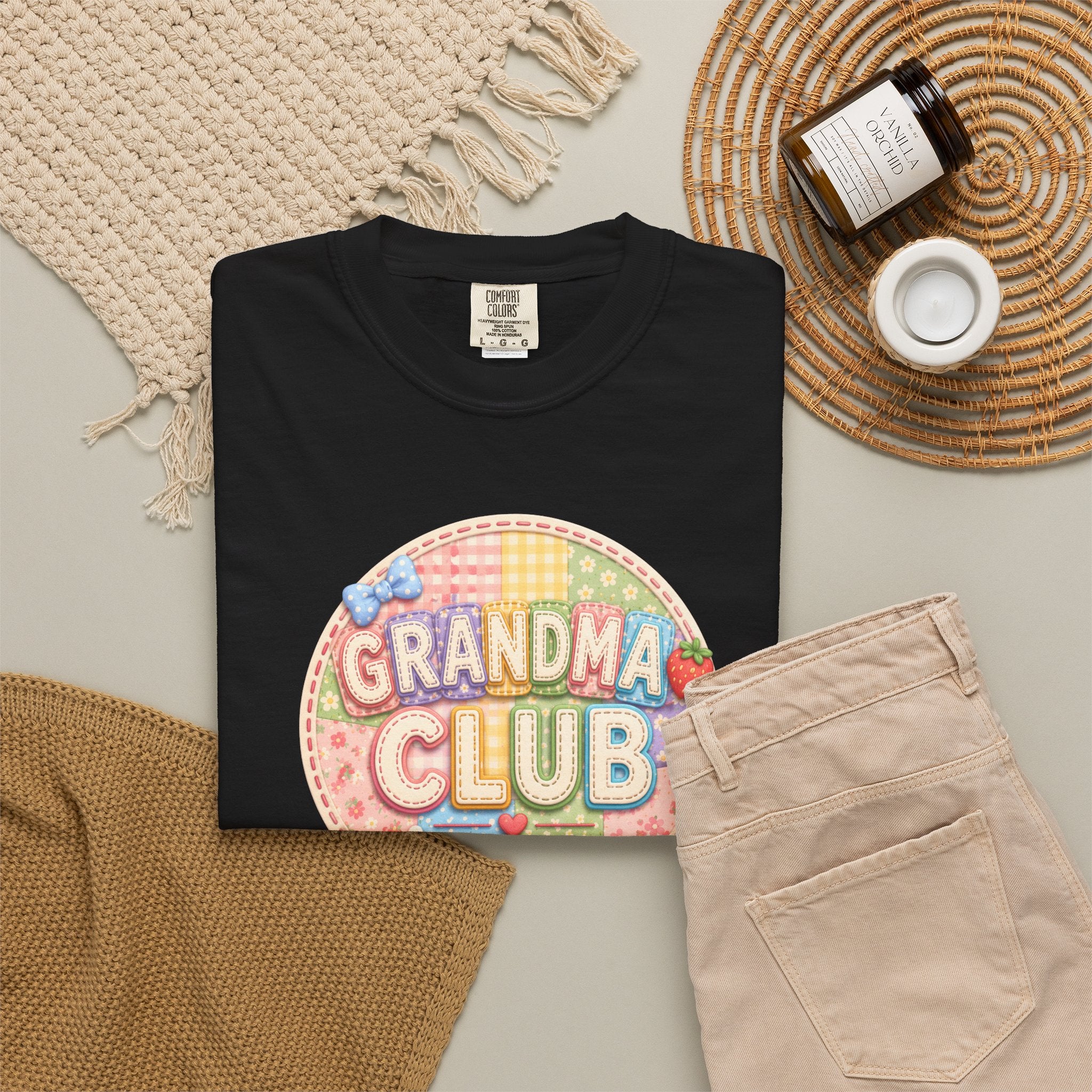 Grandma Club T-Shirt — Cute Retro Floral Badge Tee for Grandmothers