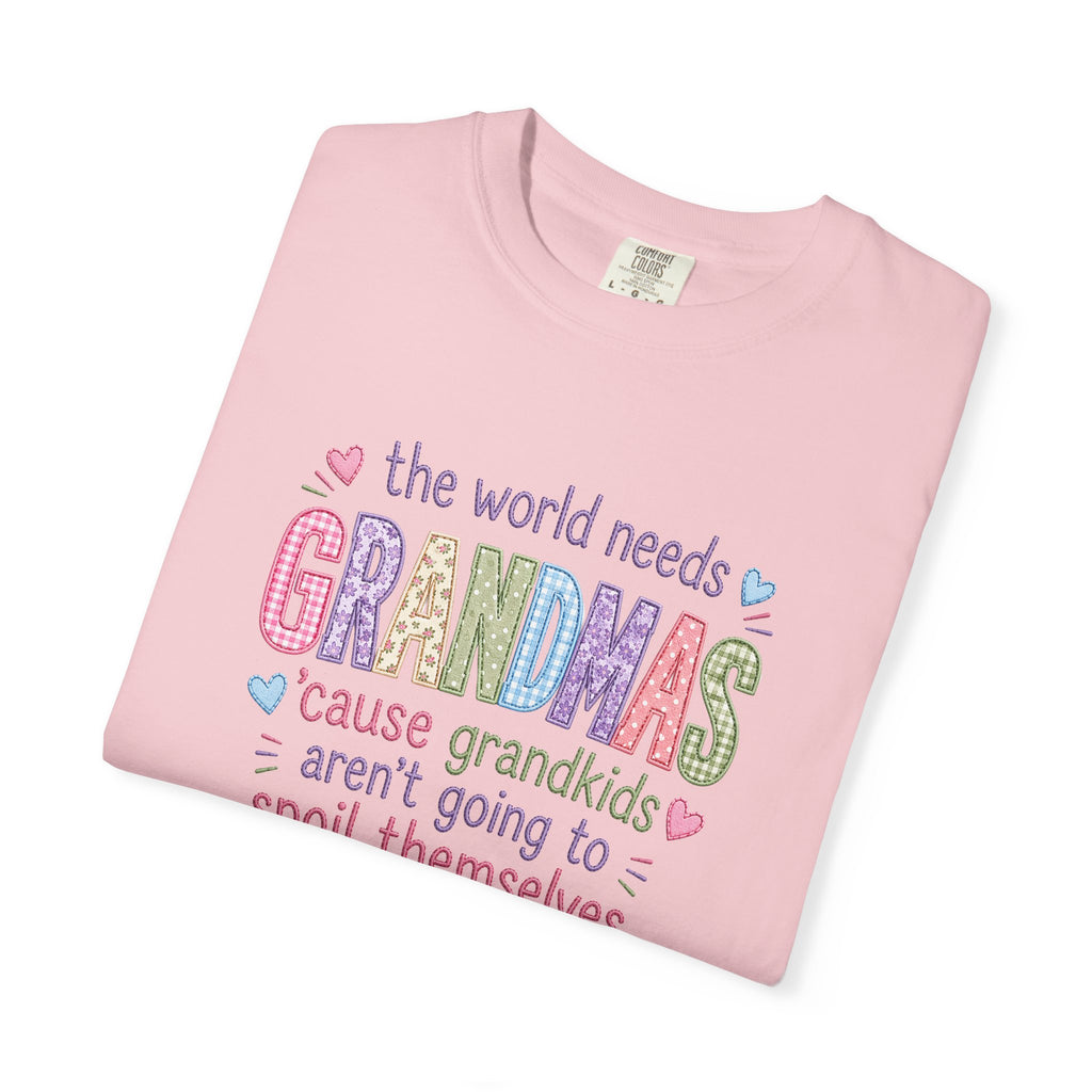 Grandma's Love Unisex T-Shirt - Fun Gift for Grandmothers and Family