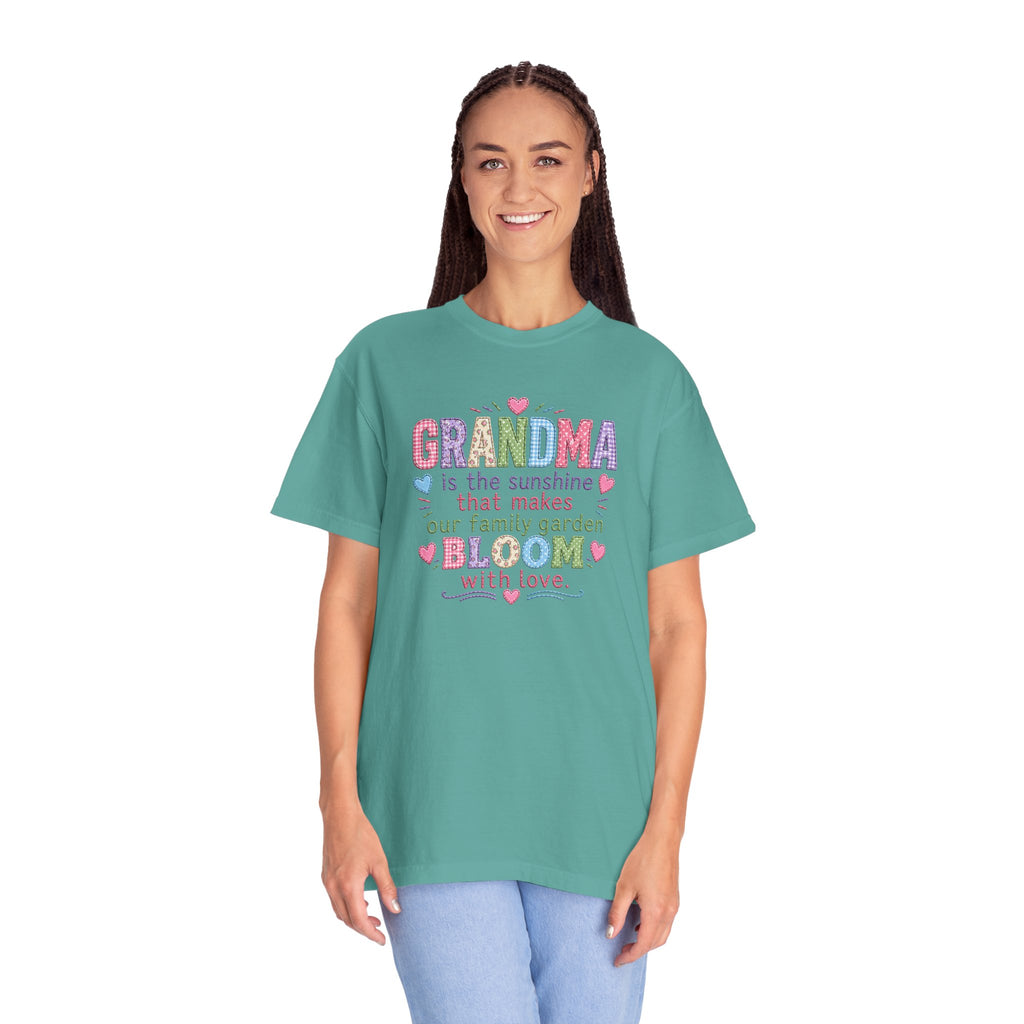 Grandma Is the Sunshine That Makes Our Family Garden Bloom T-Shirt