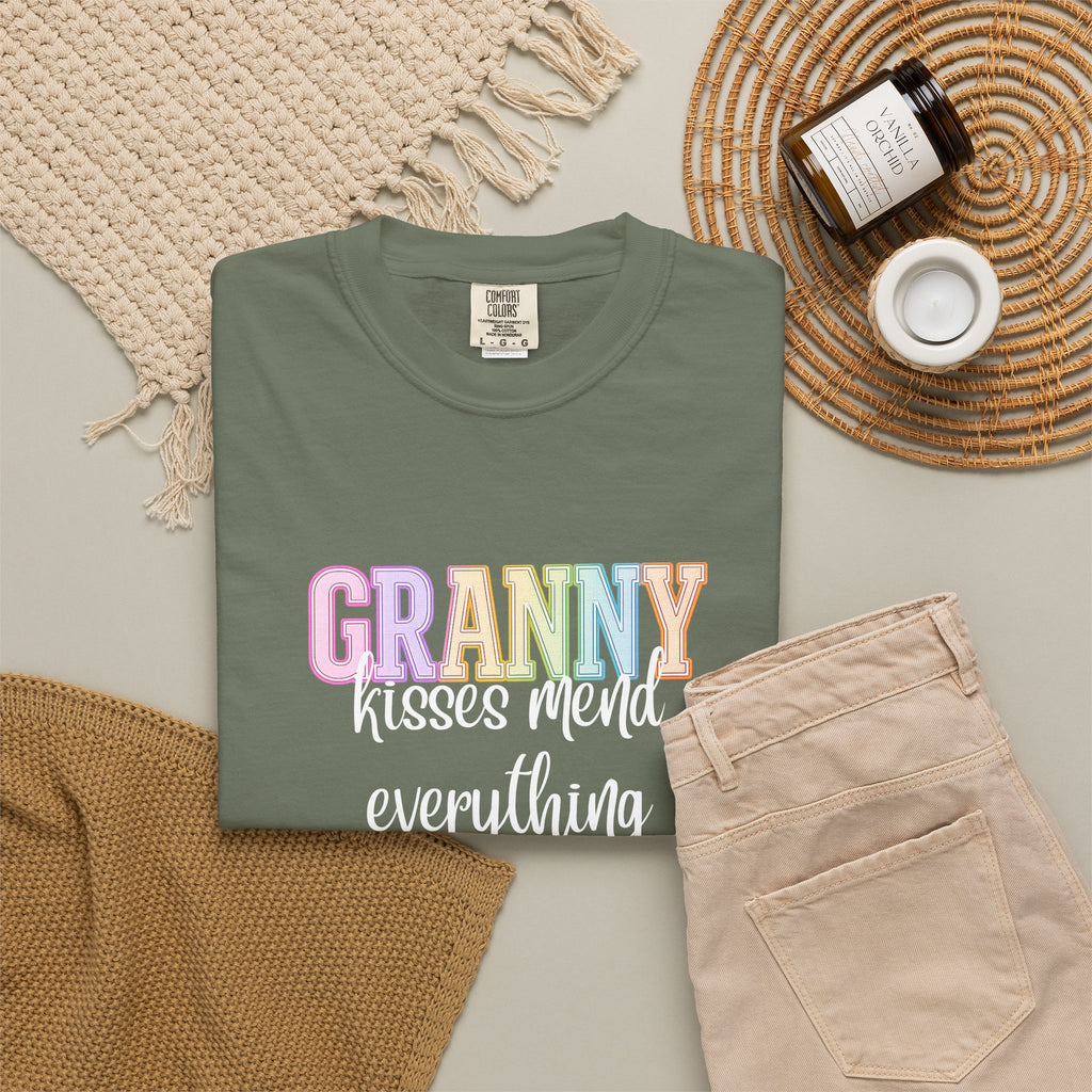 GRANNY Kisses Mend Everything Tee