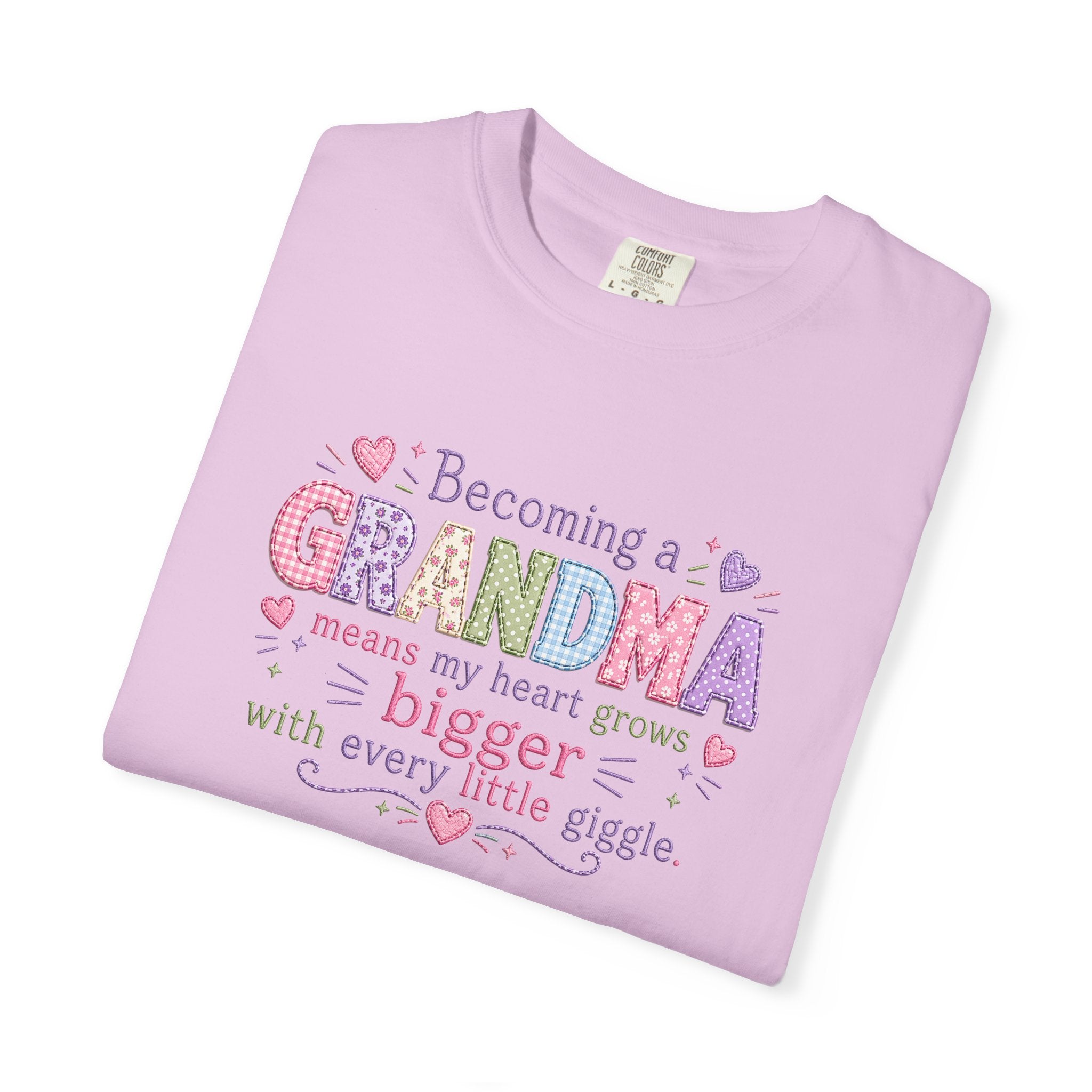 Grandma T-Shirt - "Becoming a Grandma Means My Heart Grows Bigger" - Cute Pastel New Grandma Gift