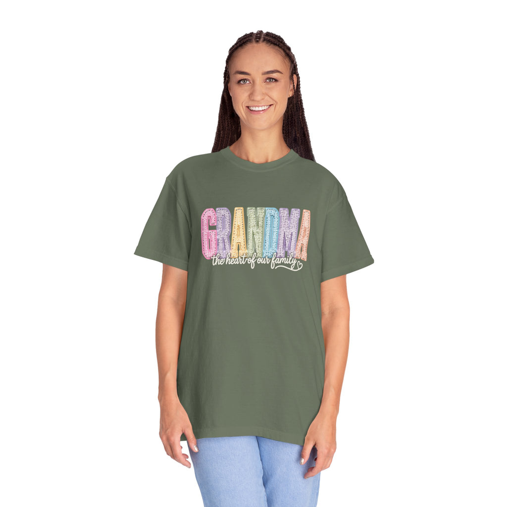 Grandma Floral Graphic T-Shirt — "Grandma, the heart of our family" Gift Tee