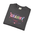 Becoming a Granny T-Shirt – Cute Grandma Shirt with "Becoming a Granny means my heart grows bigger with every little giggle" Design